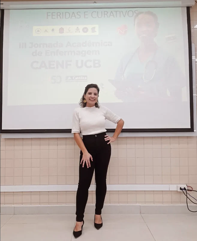 Especialista em feridas e curativos